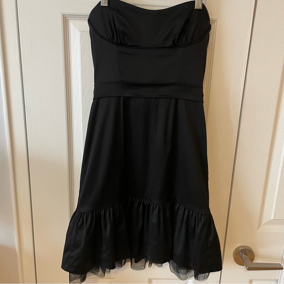 Bcbg MaxAzaria Black Strapless  Mini Cocktail Dress in size 02 - Picture 7 of 15
